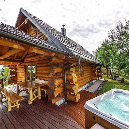 Bear'S Log Villa Seliste Dreznicko Luaran gambar