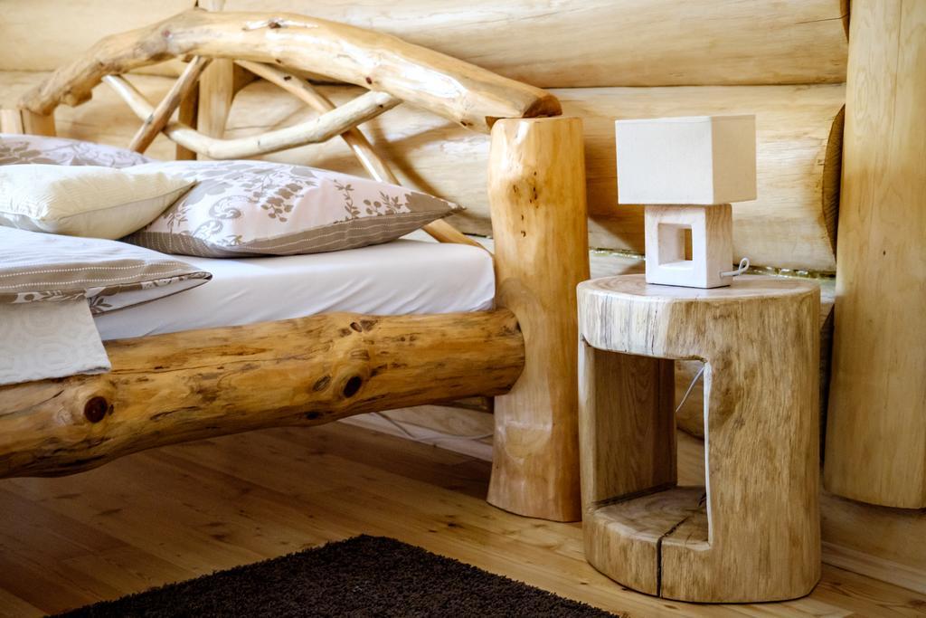 Bear'S Log Villa Seliste Dreznicko Luaran gambar