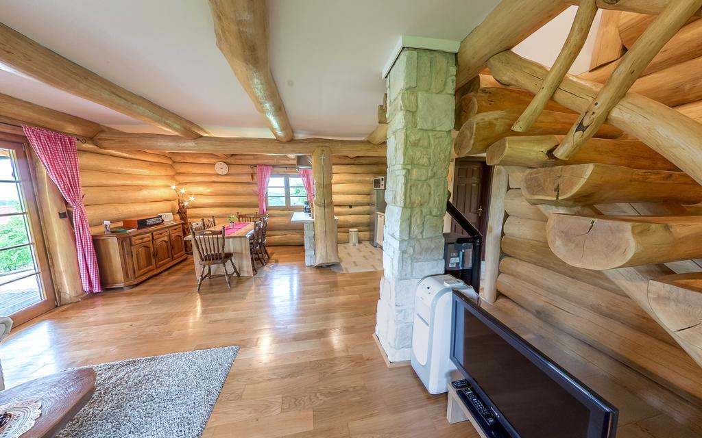 Bear'S Log Villa Seliste Dreznicko Luaran gambar